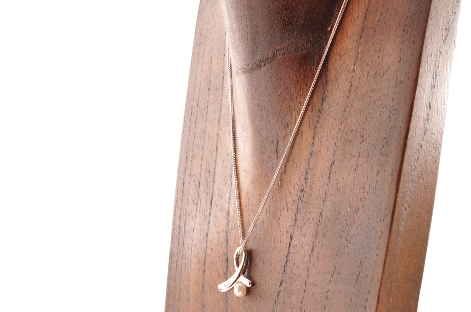 Near mint Japan brand “TASAKI” pearl pendant 925 silver material (total 17.5ct).