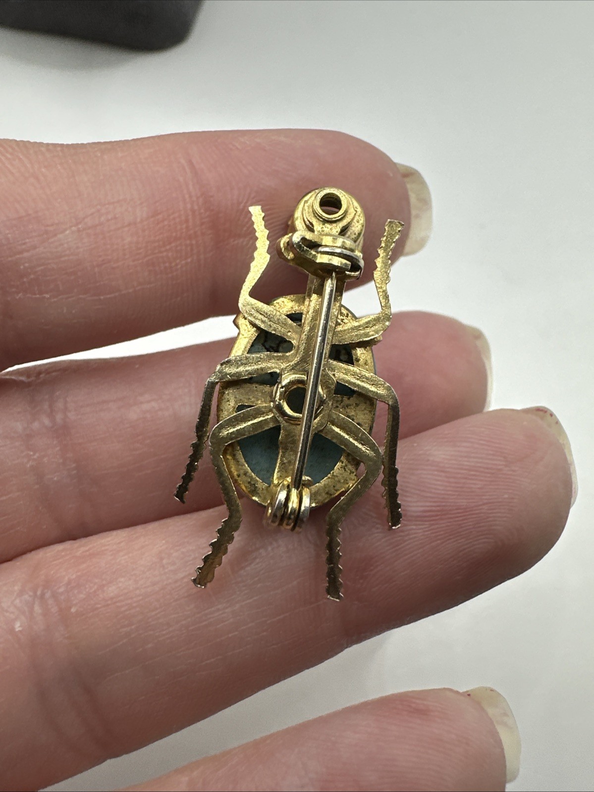 Vintage BEETLE BUG INSECT PIN Brooch Gold Tone Rhinestone 1.25”