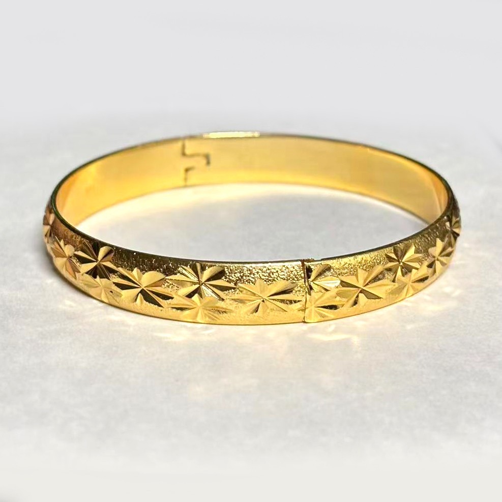 Floral Bangle Bracelet Openable Gold-wash (NOT SURE), marked’999′, 7.4 inch