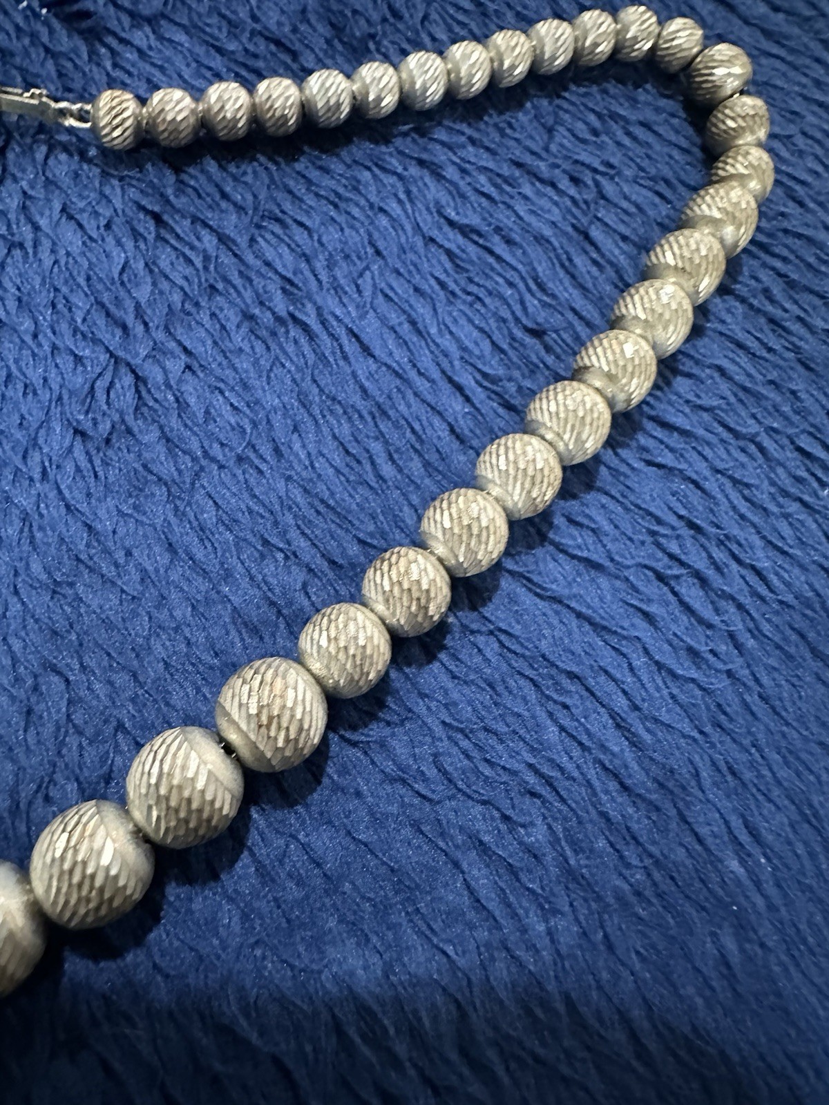 Vintage Diamond Cut Graduated Sterling Silver Beads And Chain Necklace 18”