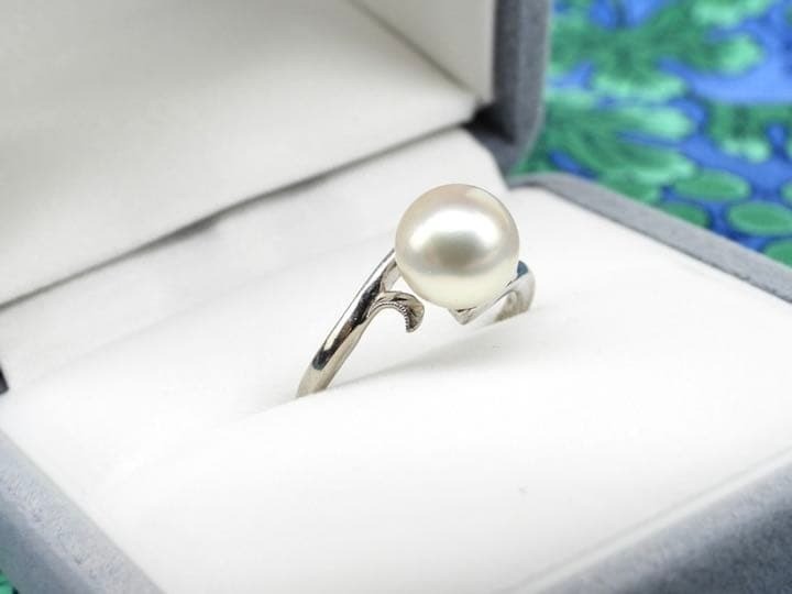 Authentic Vintage Mikimoto Japanese Pearl ring K14