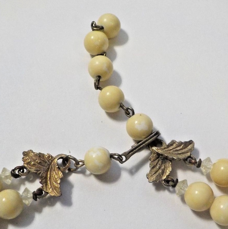 Vintage 19 3/4″ Cream & Clear Beads Double Strand Necklace – Art