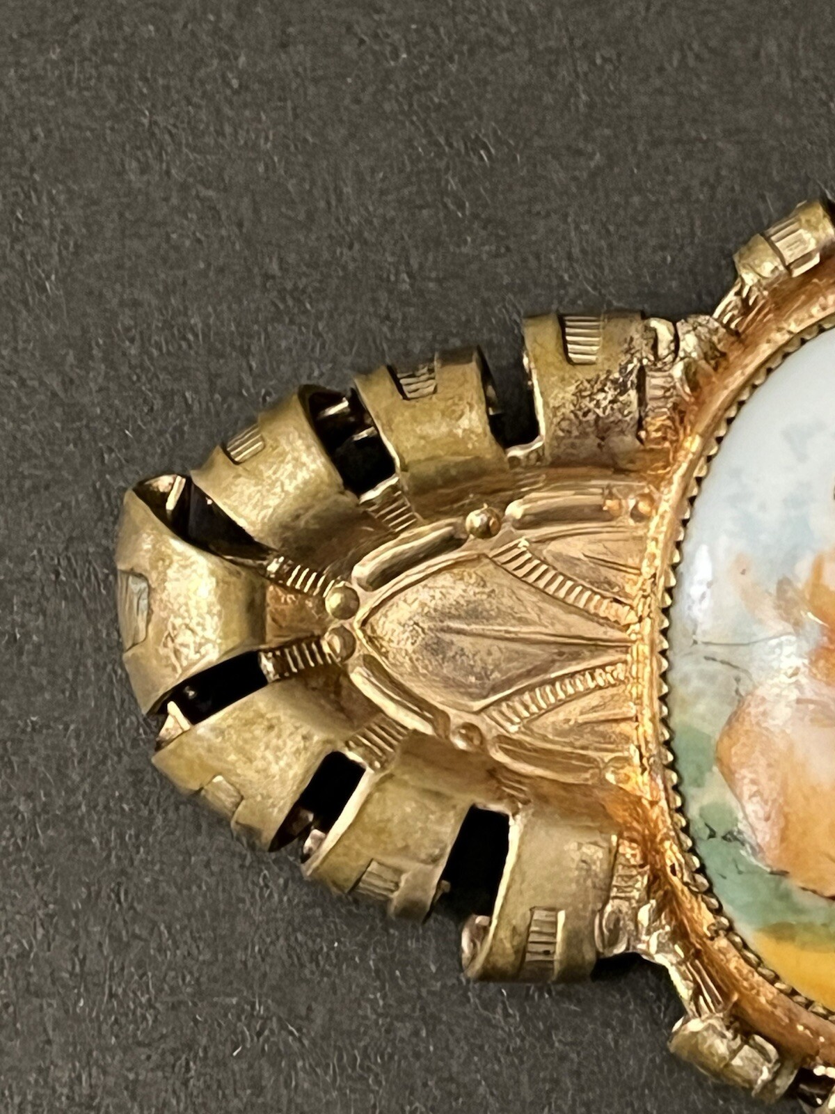 Vintage Austrian Porcelain Courting Couple Brooch Pat 206595 Gold Tone