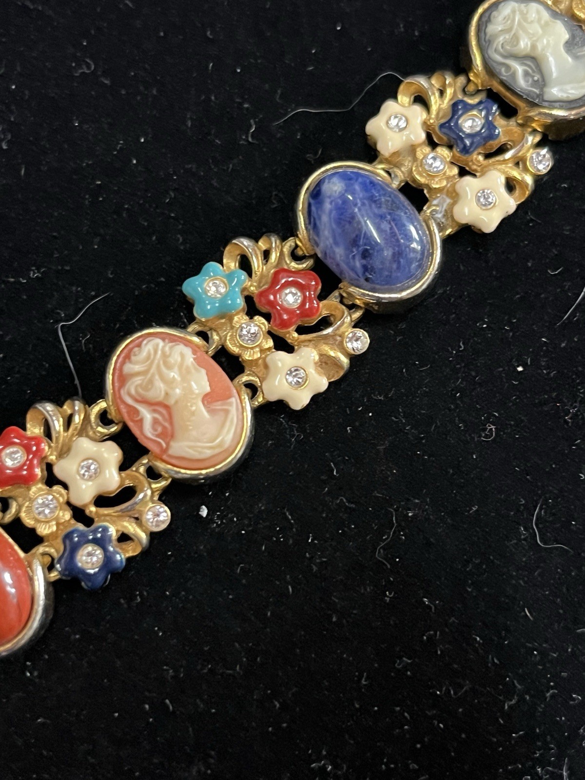 Camrose & Kross JBK Cameo Flower Stone Bracelet 7.25” Long AS IS For Repair