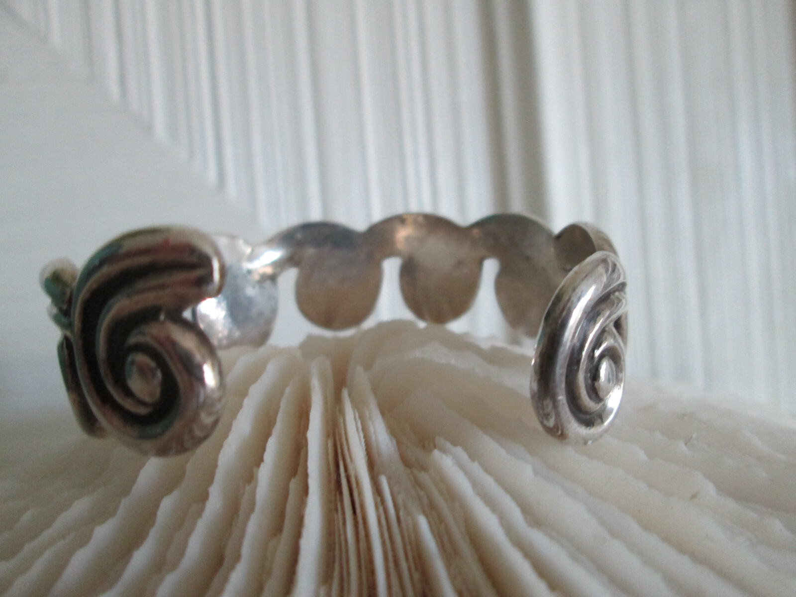 Los Castillo Beautiful Cuff Bracelet Taxco Sterling Mexico vintage