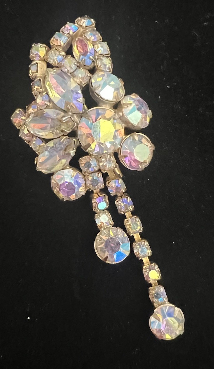 Vintage 3-1/2 Inch Rhinestone Crystal Dangle Brooch Pin Flashy Flower