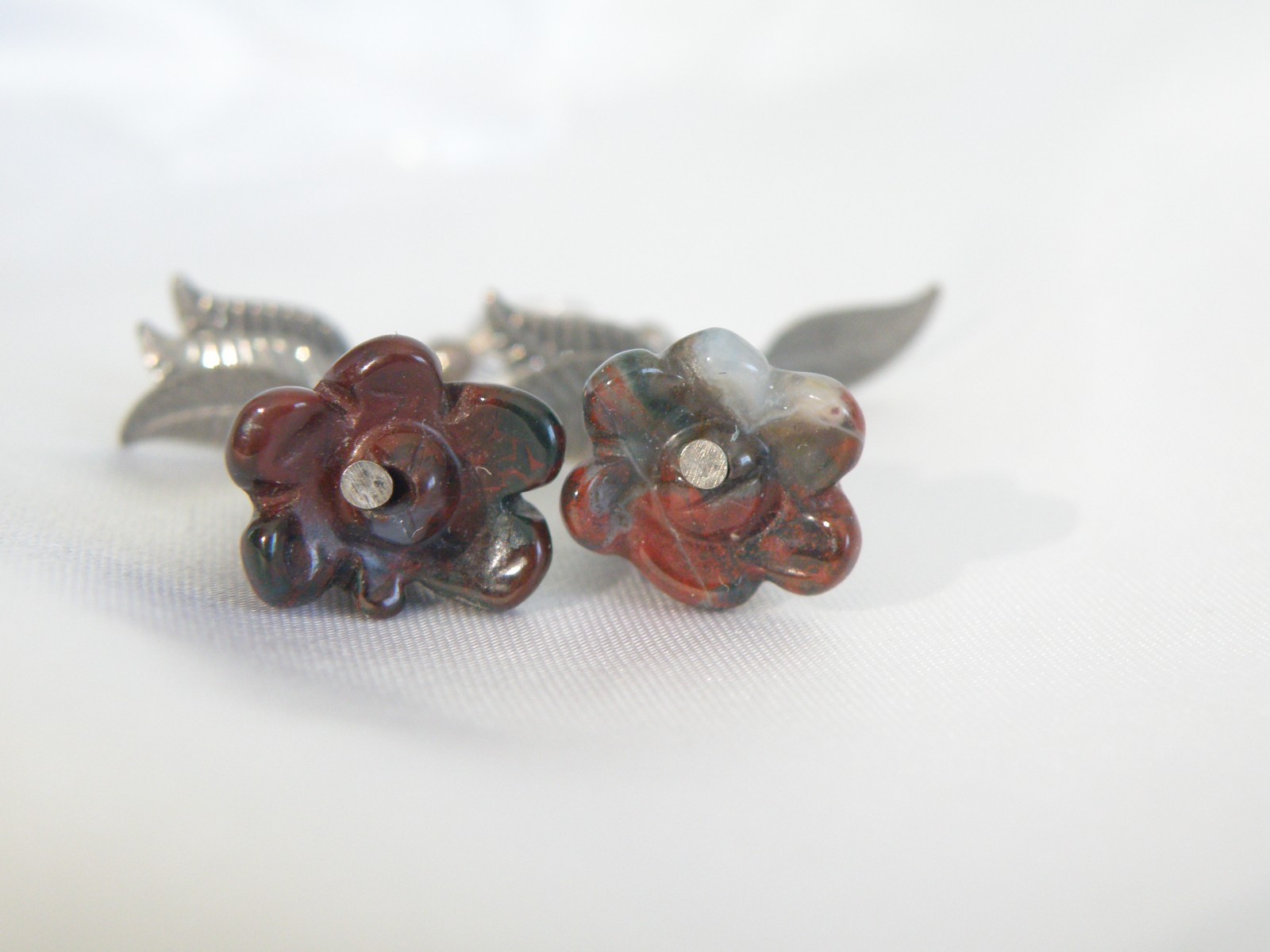 Vintage Sterling Silver 925 Artisan Tulip Flower Carved Stone Dangle Earrings