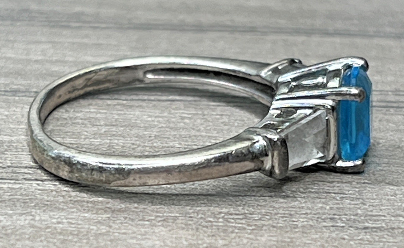 Signed Vintage Sterling 925 Sky Ice Blue Topaz White Topaz Accents Ring SZ 8 3g