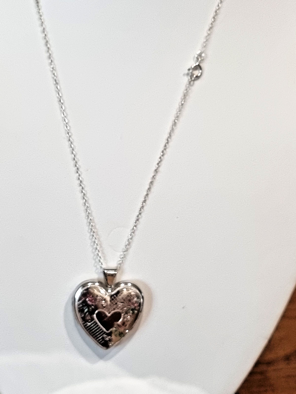 Vintage Sterling Silver Large Heart Rare 4 Photo Locket Chain USA made See Video
