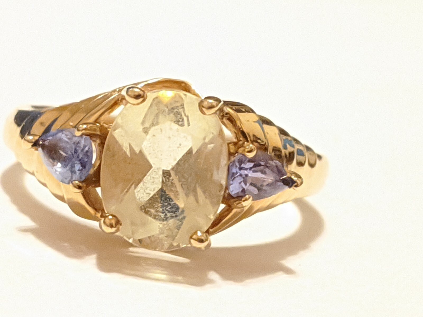 VINTAGE 10K YELLOW GOLD RING ABOUT SIZE 7 1/2 – 7 3/4 HALLMARKED SIGNED 10K FL