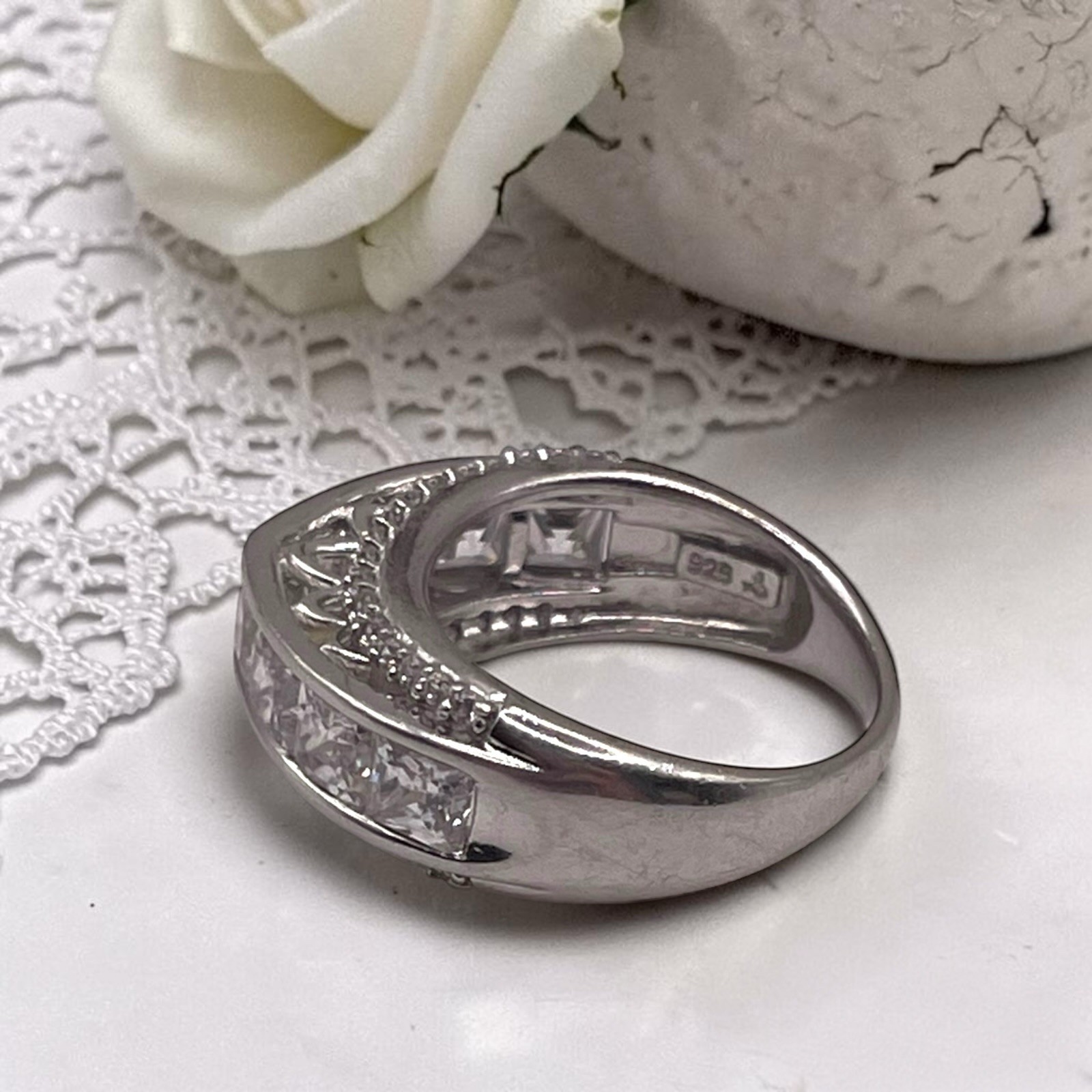 Stunning 925 Sterling Silver CZ Cluster Cocktail Statement Band Ring, size 7.5