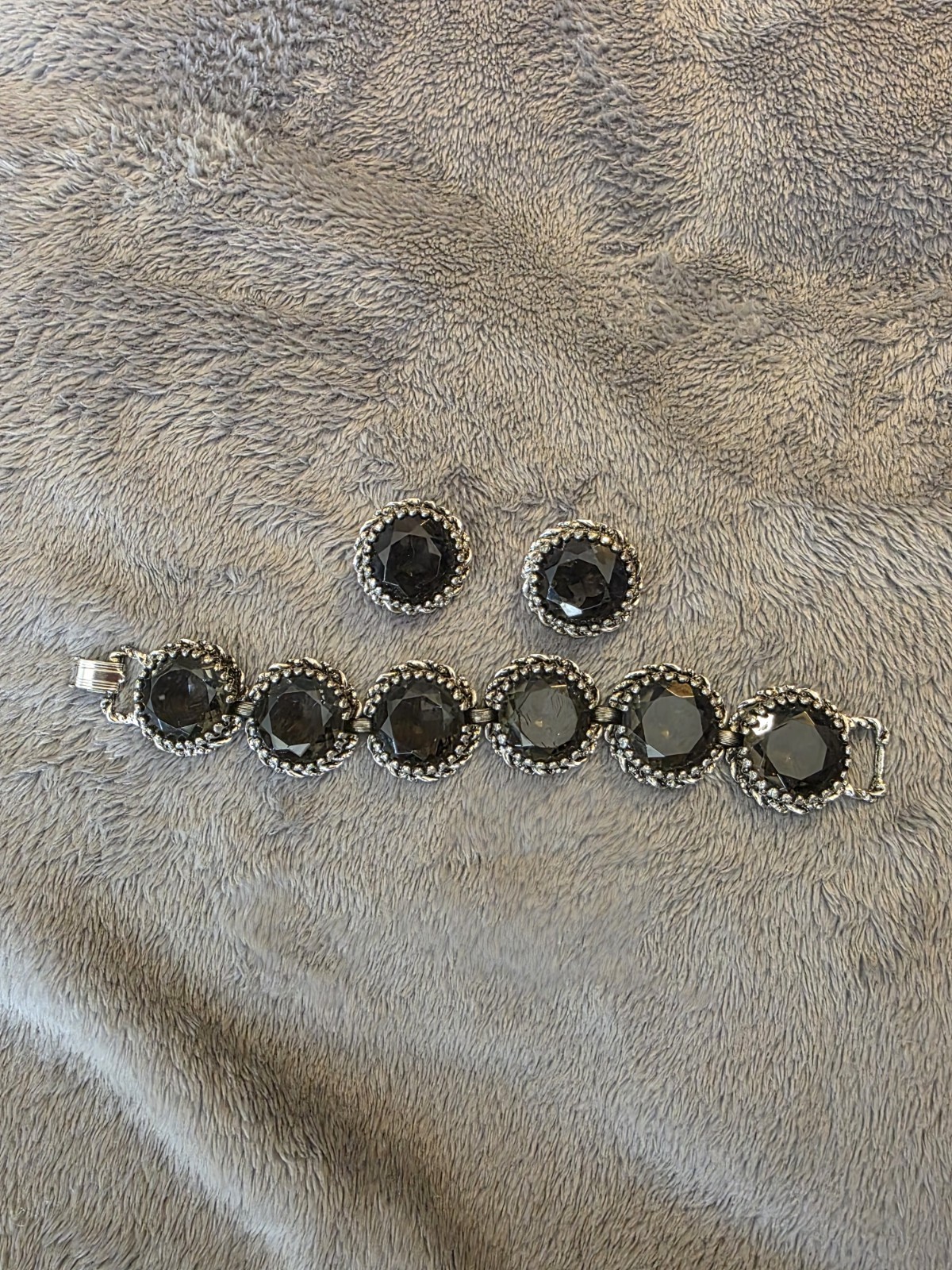 Silver And Black Grey Earrings And Bracelet