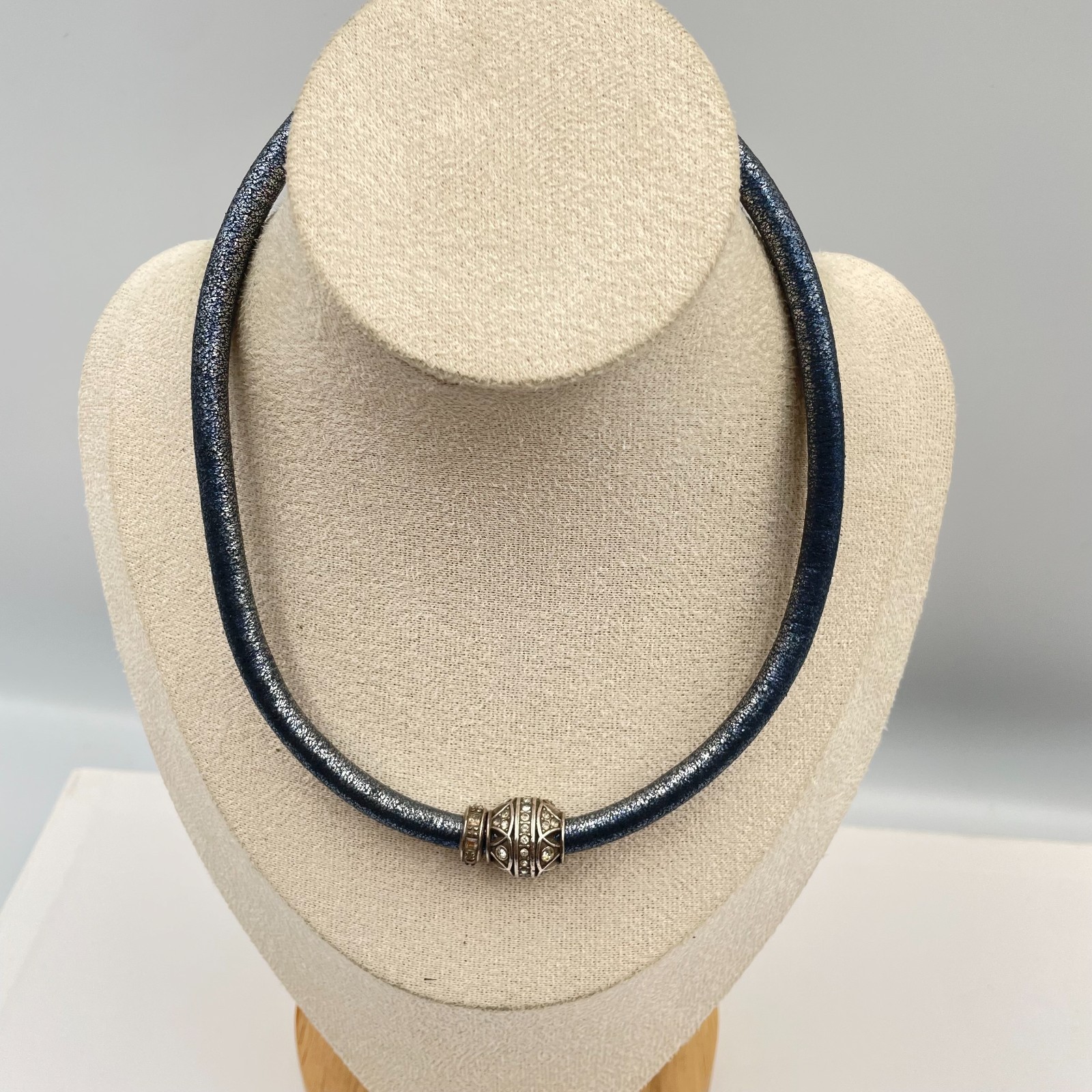 Vtg Brighton Metallic Blue Pewter Leather Necklace Crystal Rhinestone Charm Bead