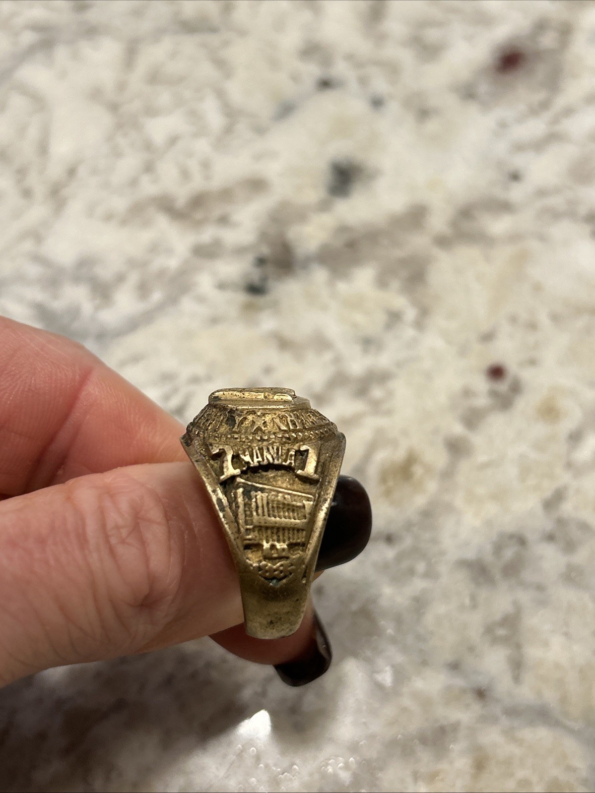 Vintage Class Ring Far Eastern University 1971 Medical School Size 9.5, 12 Grams