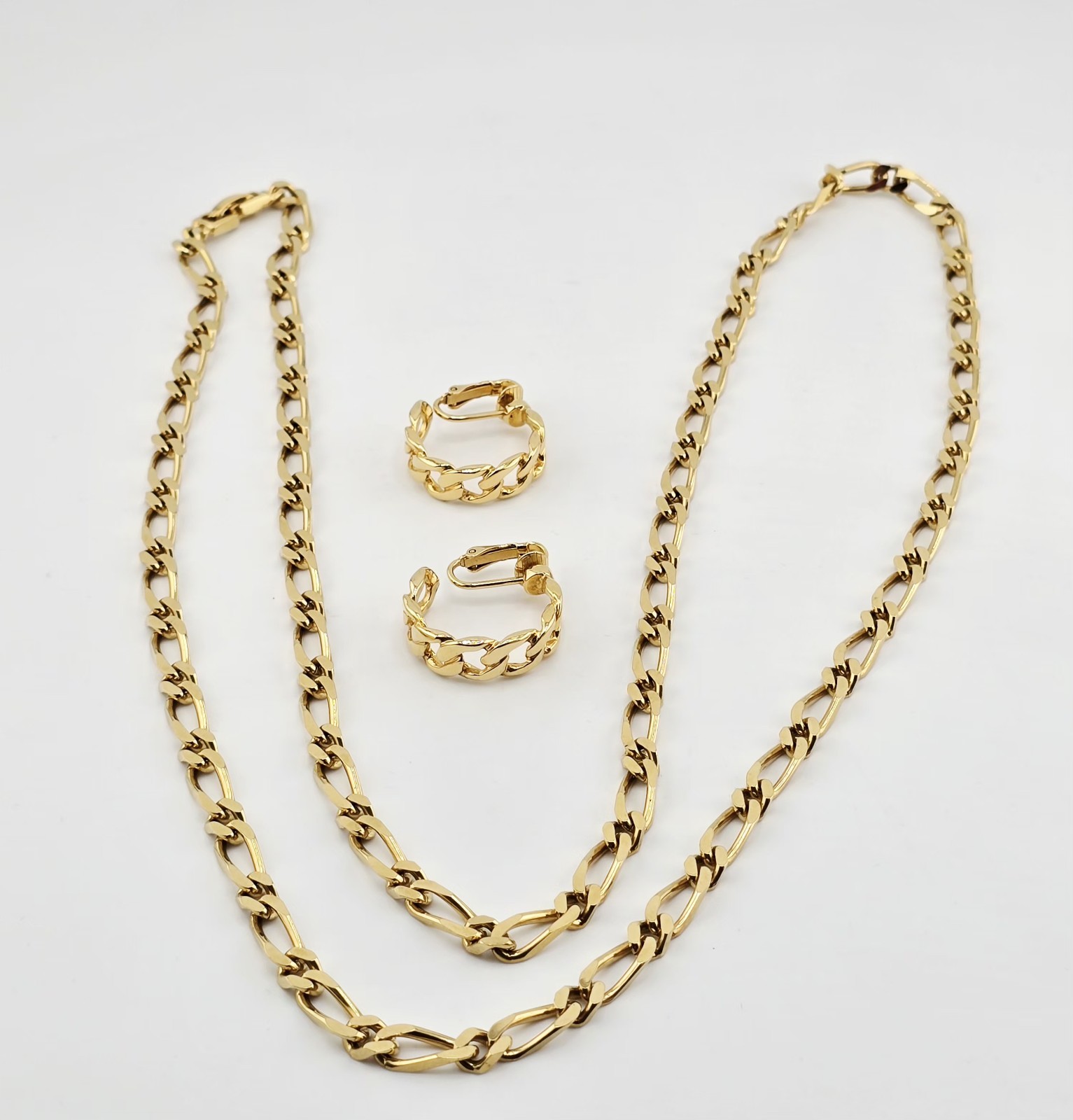 MONET 36″ LENGTH FIGARO CURB LINK NECKLACE☆ 1″ CLIP-ON EARRINGS☆GOLD-PLATED☆EC☆