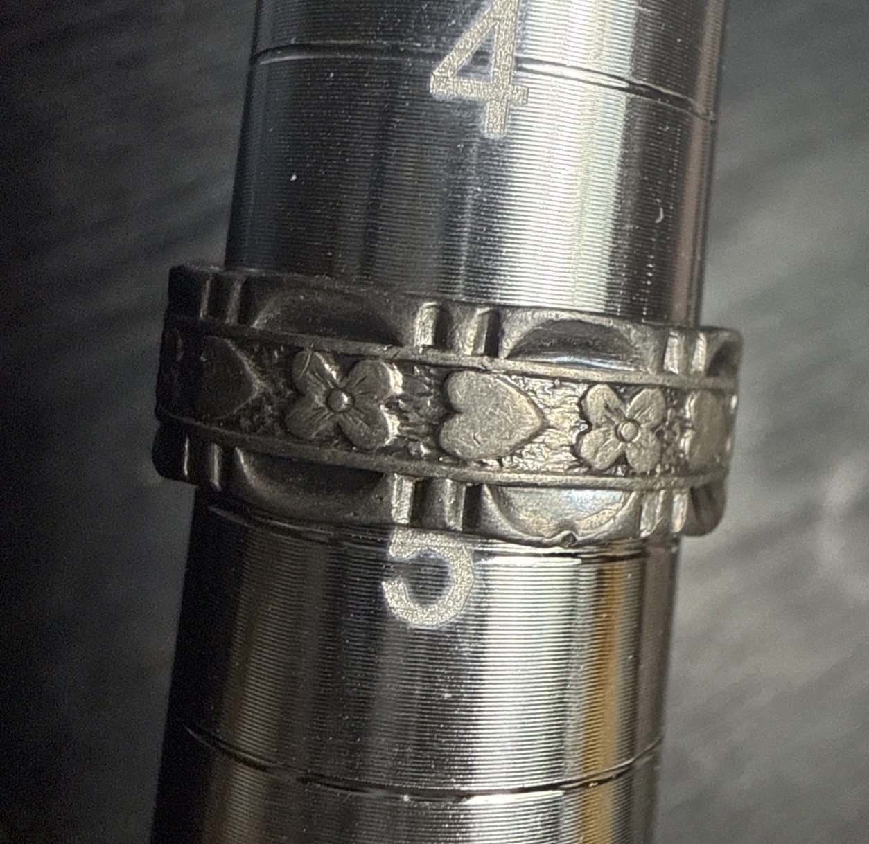 Vintage/ Antique J. D. Schlang Sterling Silver Band Ring Sz 5 Hearts & Flowers