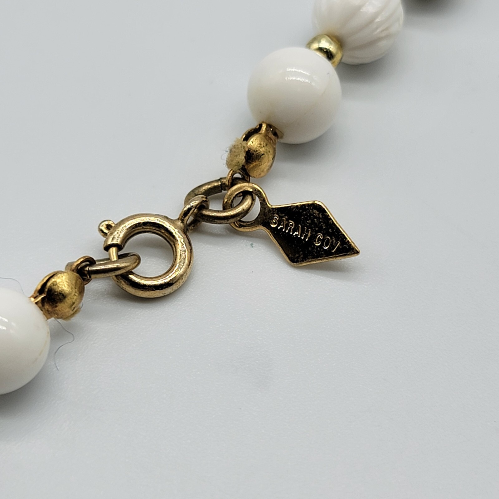 VTG Sarah Coventry Beaded Flapper Necklace White Lightweight Flower Retro 40″