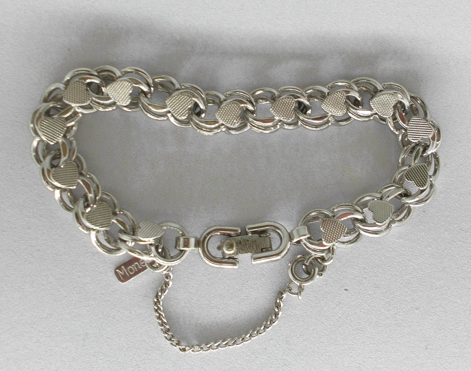 MONET-BEAUTIFUL HEART LINK Starter CHARM BRACELET Silver Tone+safety chain~7.5″