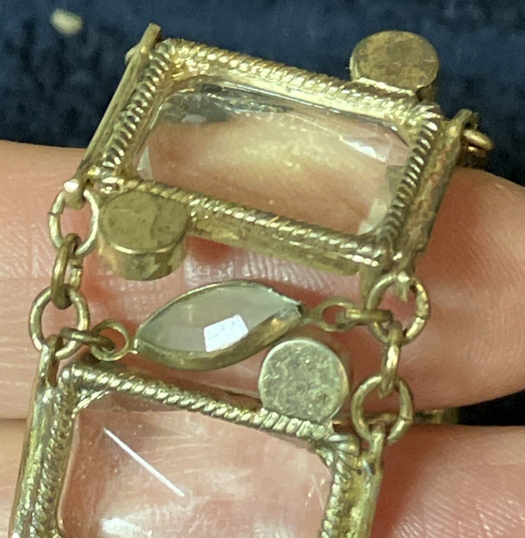 Vntge “Rock Crystal” Lucite/Acrylic Bracelet Rectangle Clear Faceted Panels 7.5”