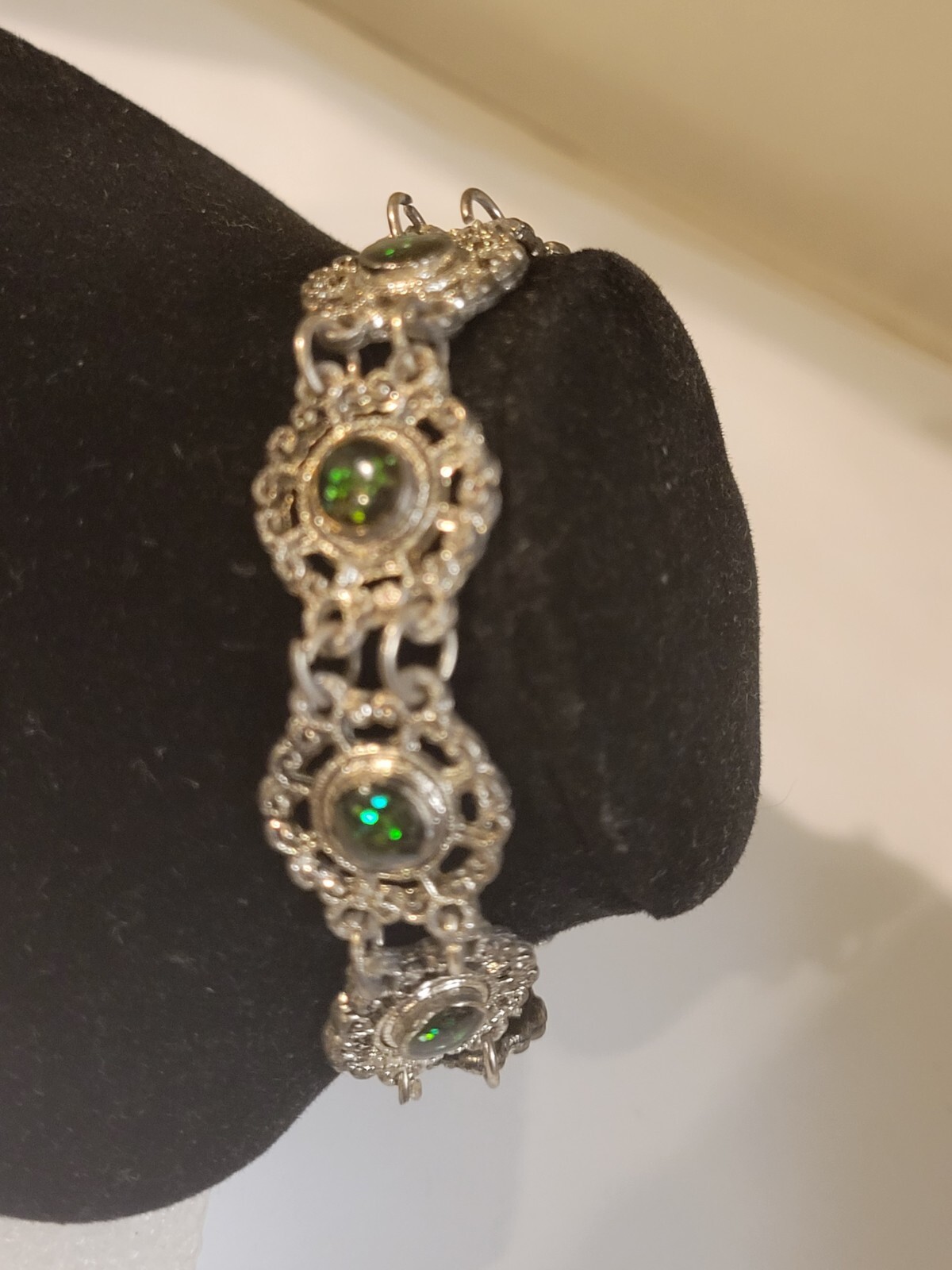 Vintage Mystic Green Stone Small Size 6″ Bracelet