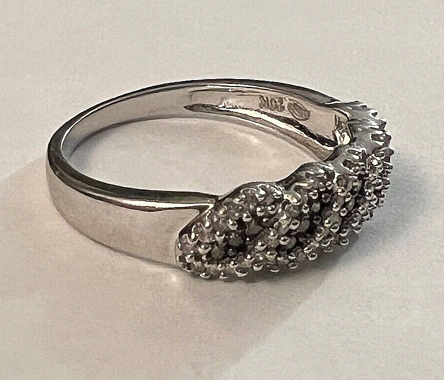 Vintage 10K White Gold White & Brown Diamond Ring Size 7