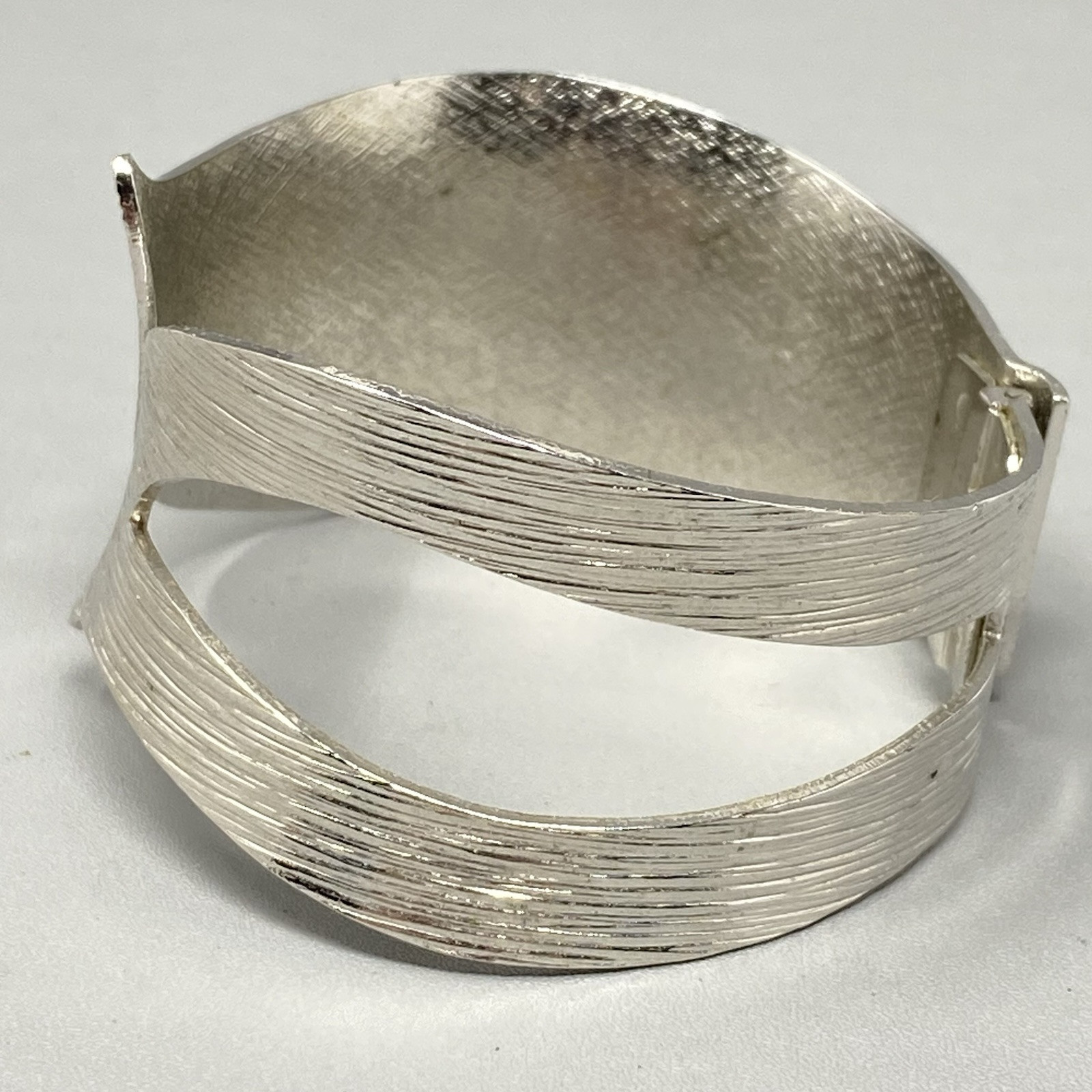 Emmons Clamper Bracelet Bangle Brushed Silver Tone Wide Open Side Hinge Vtg 7″