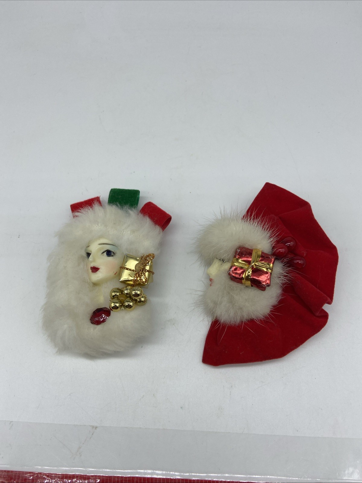 Vintage Christmas Brooch Lot 2pc Faux Fur Velvet Lady Face Gift Box Holiday Pins