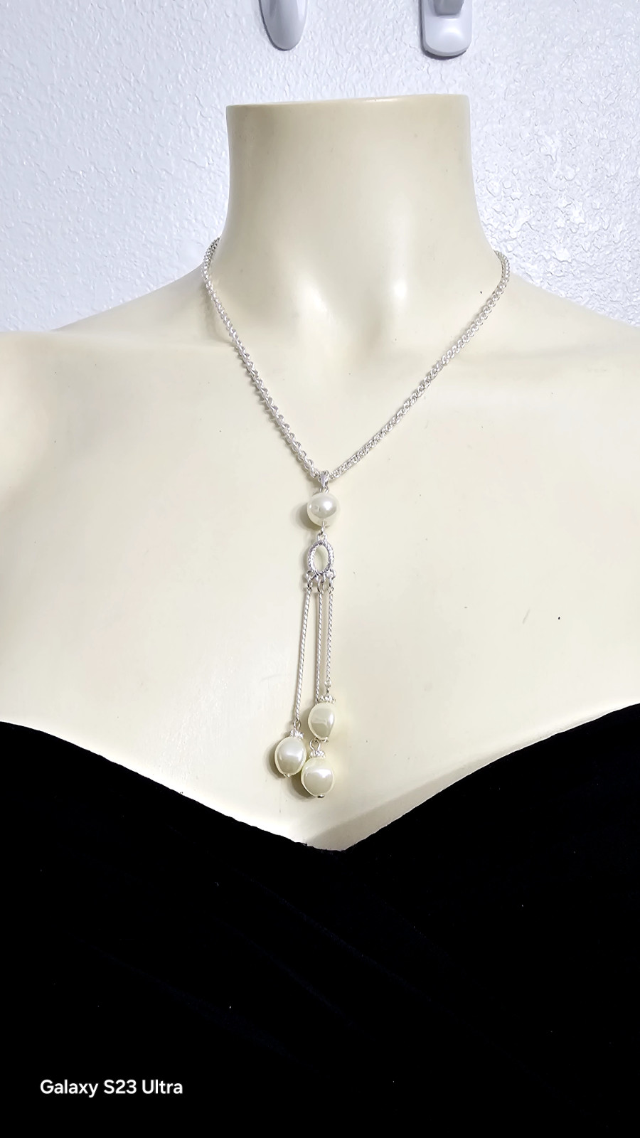 SAQ BAROQUE white pearl chain necklace silver tone 13″ with pendent