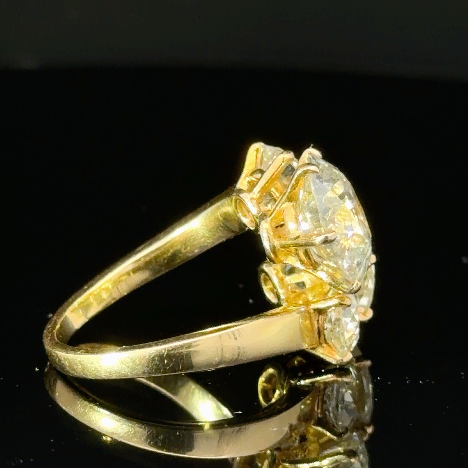 7ct+ Natural Old European Cut Old mine cut Antique Diamond 18k Ring French