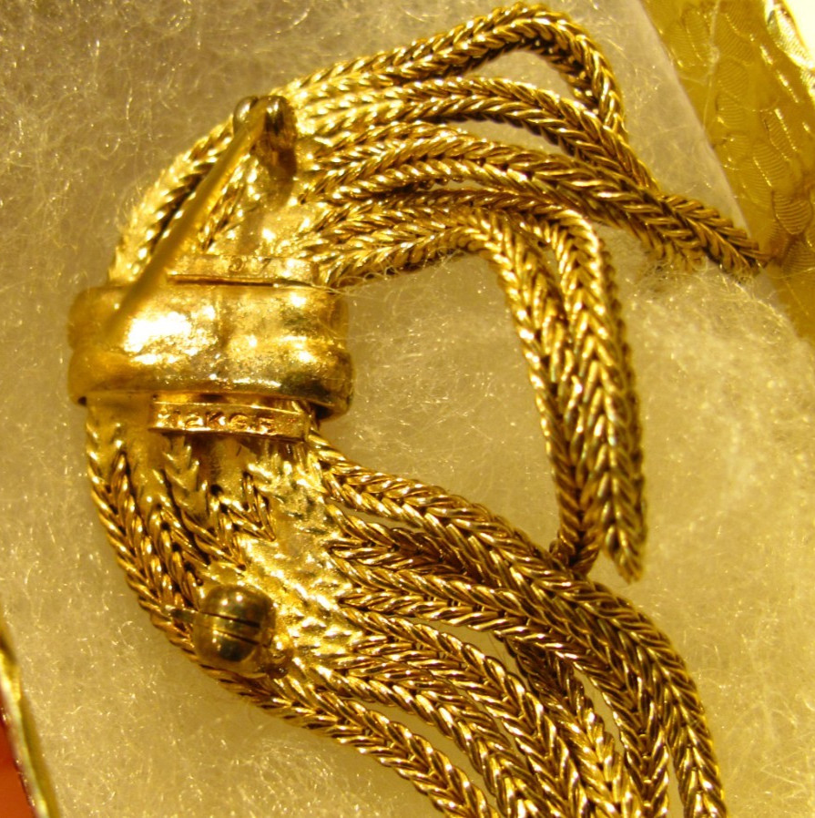 Beautiful!! Vintage “AC” Alice Caviness 12K Gold Filled Tassel Brooch Pin