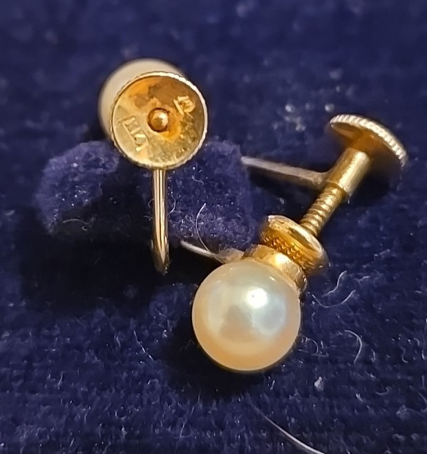 Vintage MIKIMOTO Pearl 14K Gold Screw Back Earrings John Manjiro pr special box