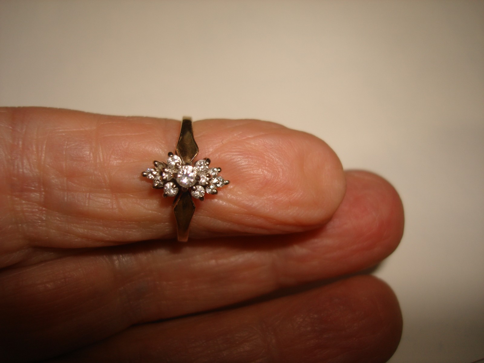 Vtg TG 14k Yellow Gold Diamond ( One Stone Missing ) Ring 6.75 For Repair As Is