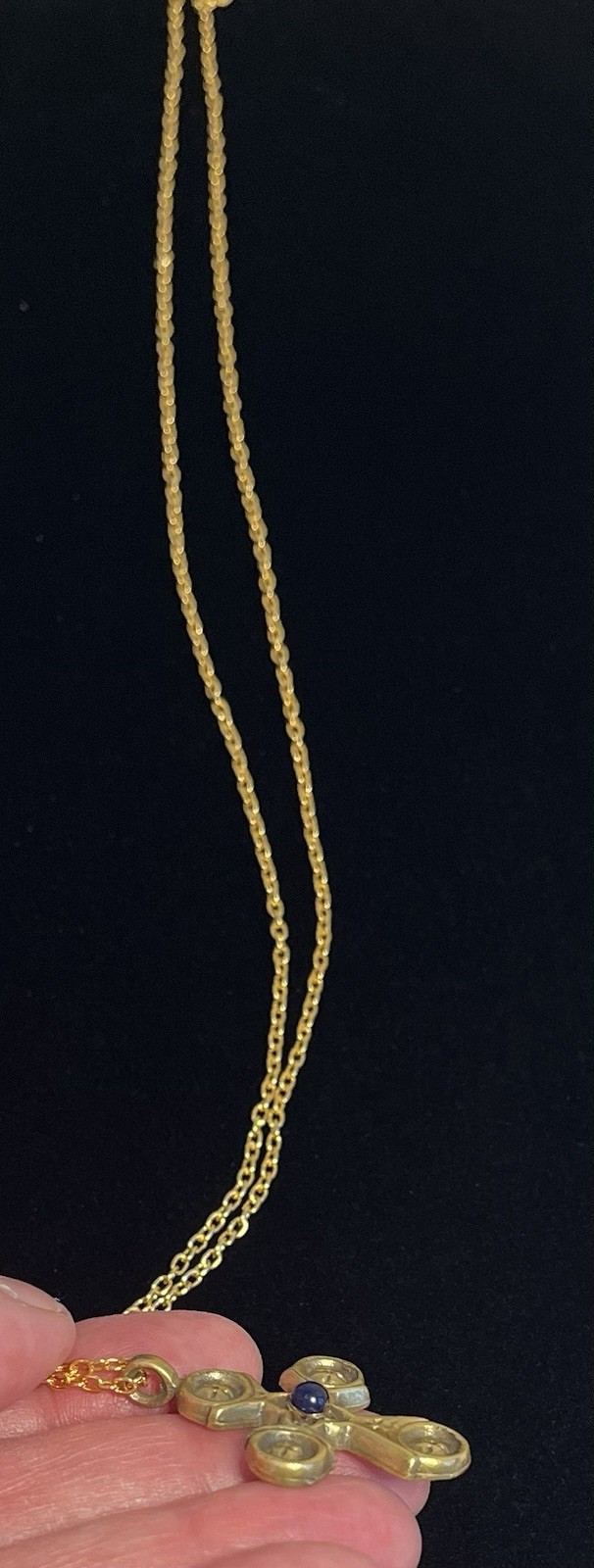 Vintage CROSS Alva Studios Museum Religious Pendant Gold Tone 24″ Necklace