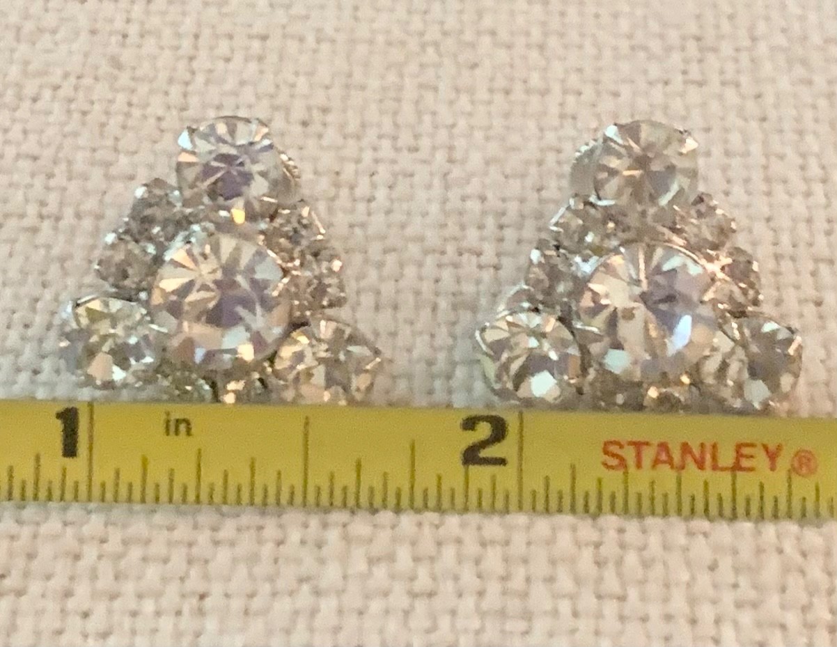 Weddings:1950’s Mid-Century Clear Rhinestone Triangle Cluster Screw-Back *Estate