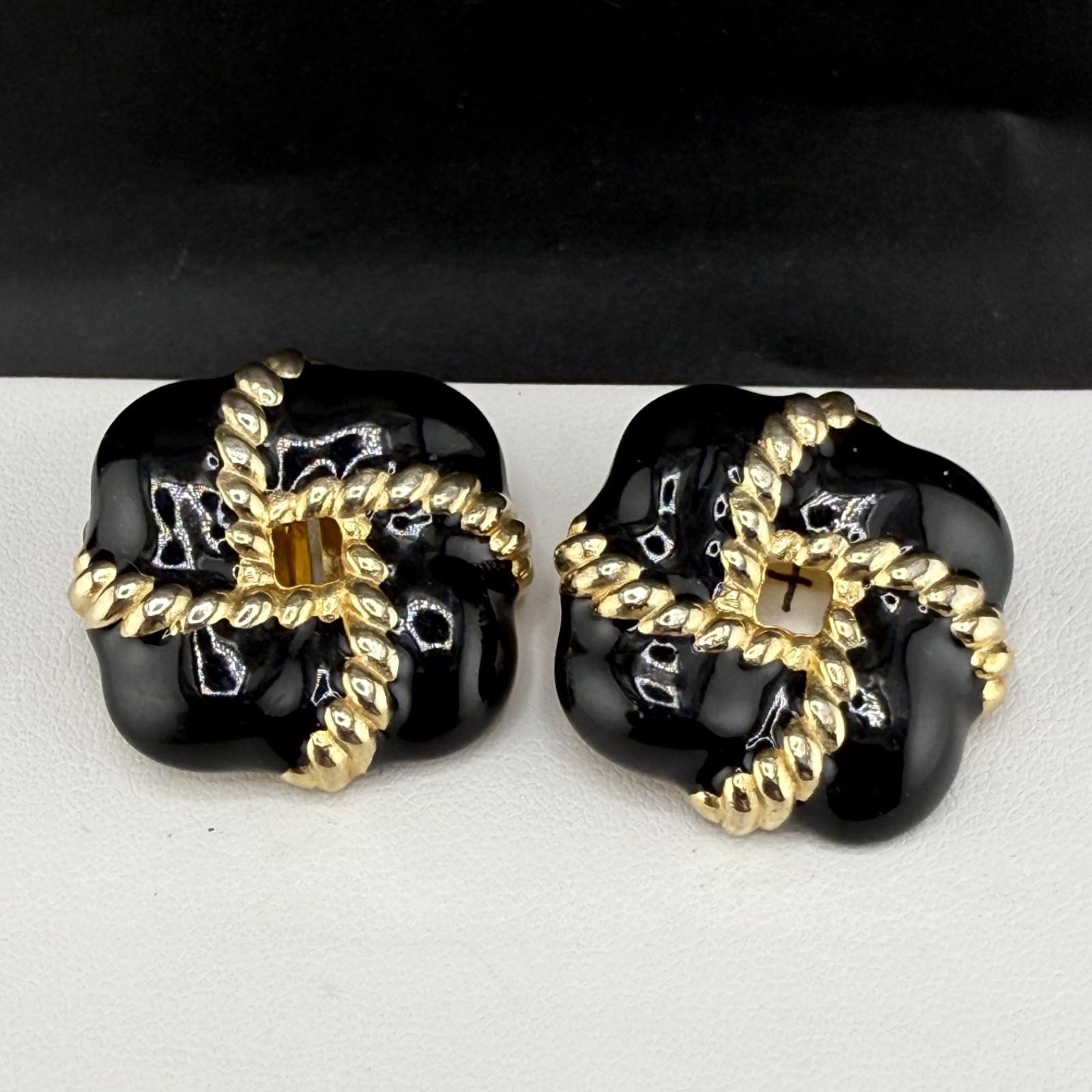 Vintage Gay Boyer Clip On Earrings Gold Tone Enamel Knot