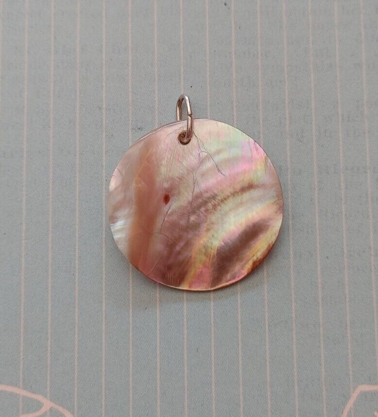 Vintage pendant natural sea shell mother of pearl round sterling silver