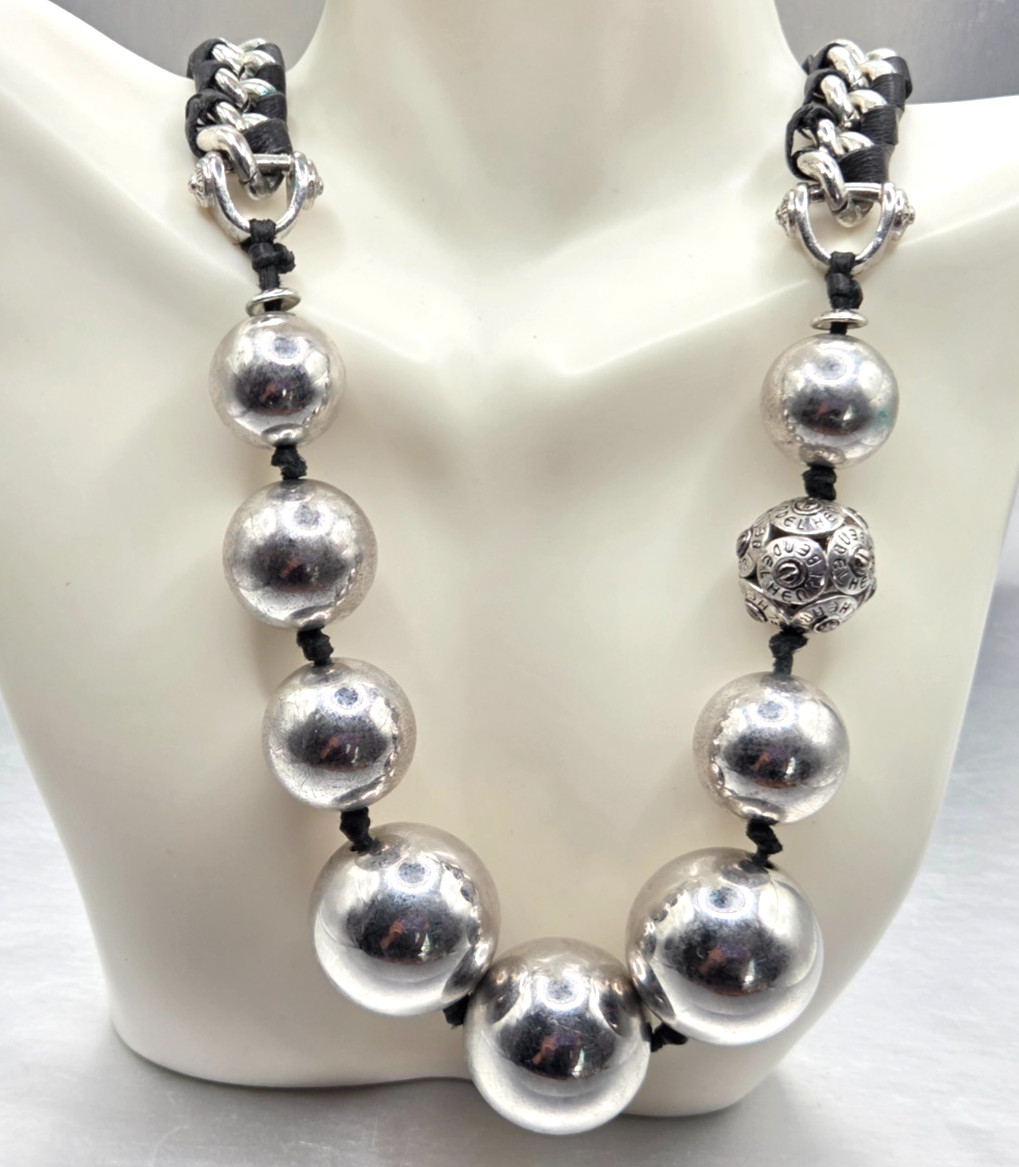 Vintage Couture HENRI BENDEL Silver Metal Chain Leather Collar Necklace 18″