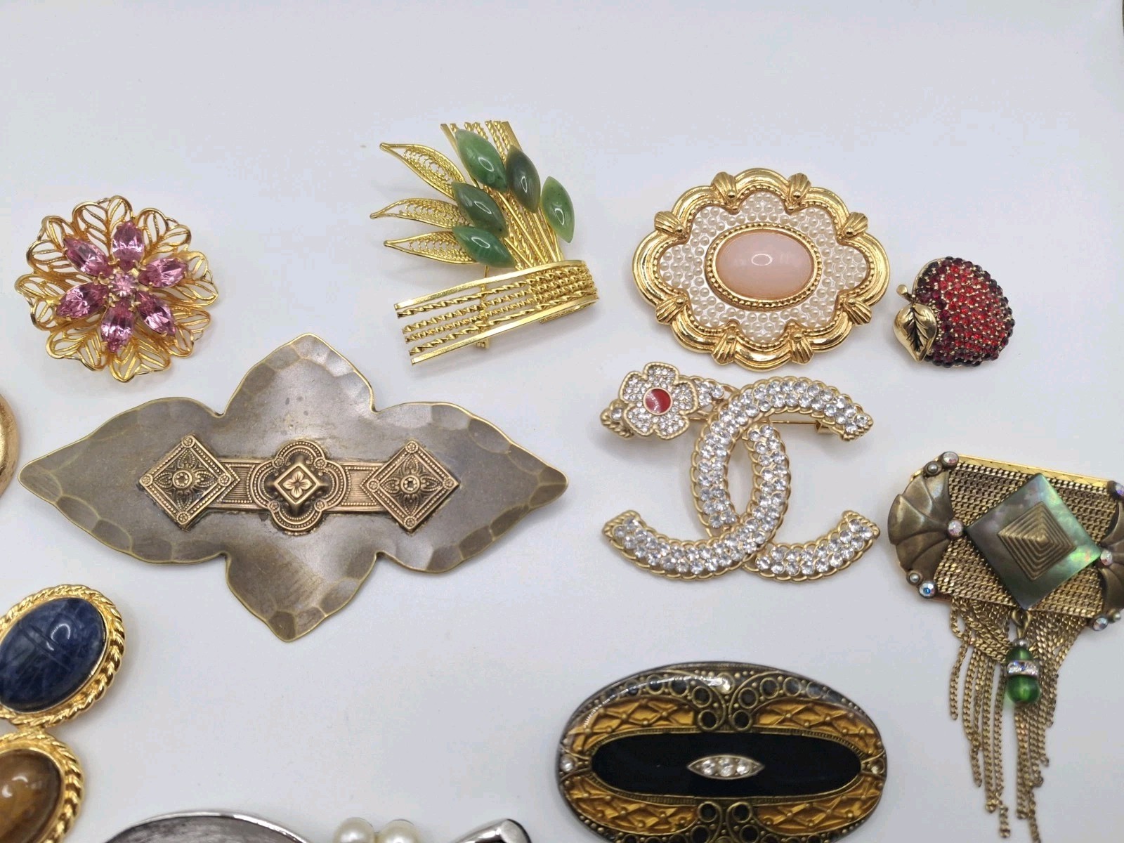 Vitage Brooches Pins Signed Monet Avon Trifari W Stones Lot
