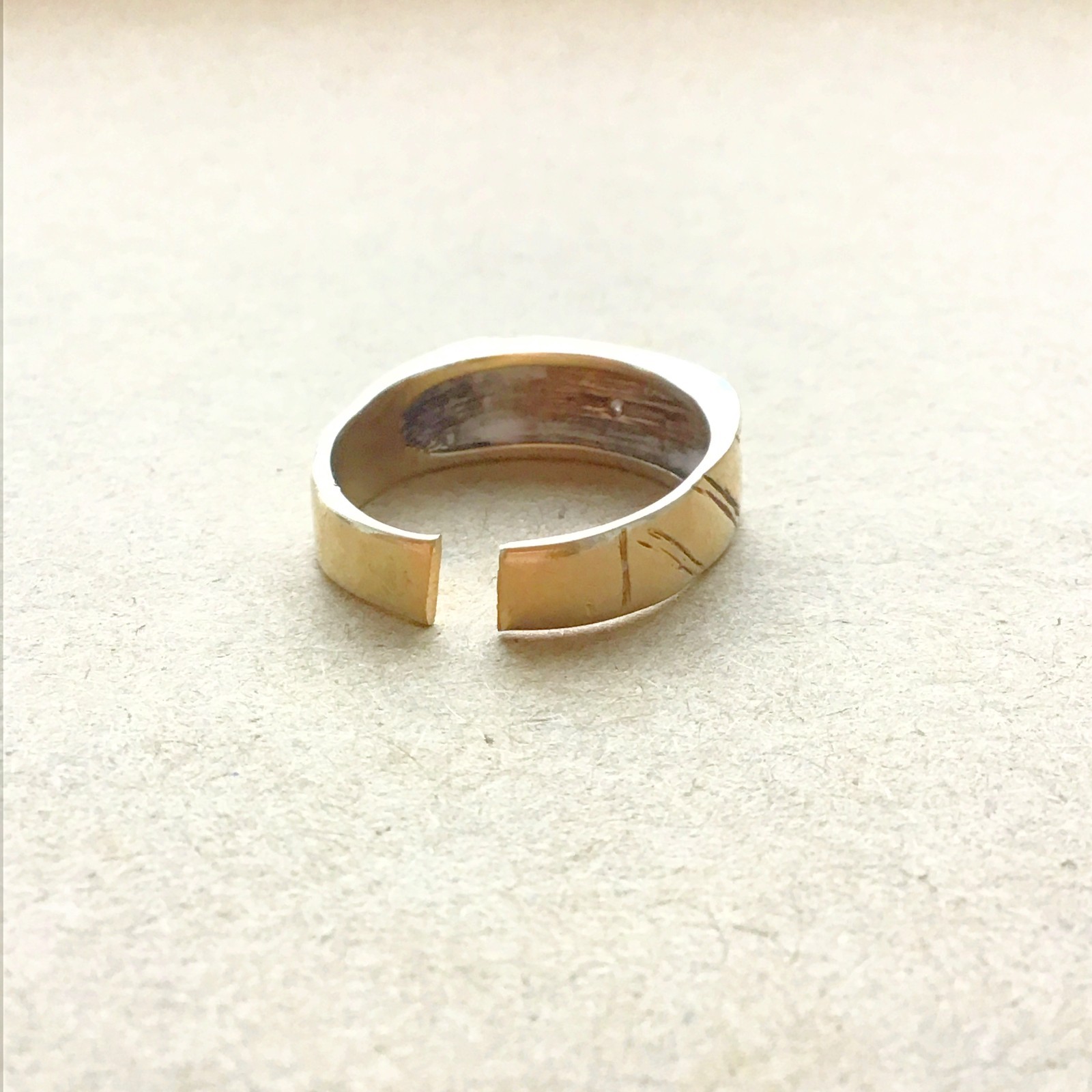 Vintage 10K Yellow Gold Diamond Ring 4.0 Grams Repair/Repurpose/Scrap