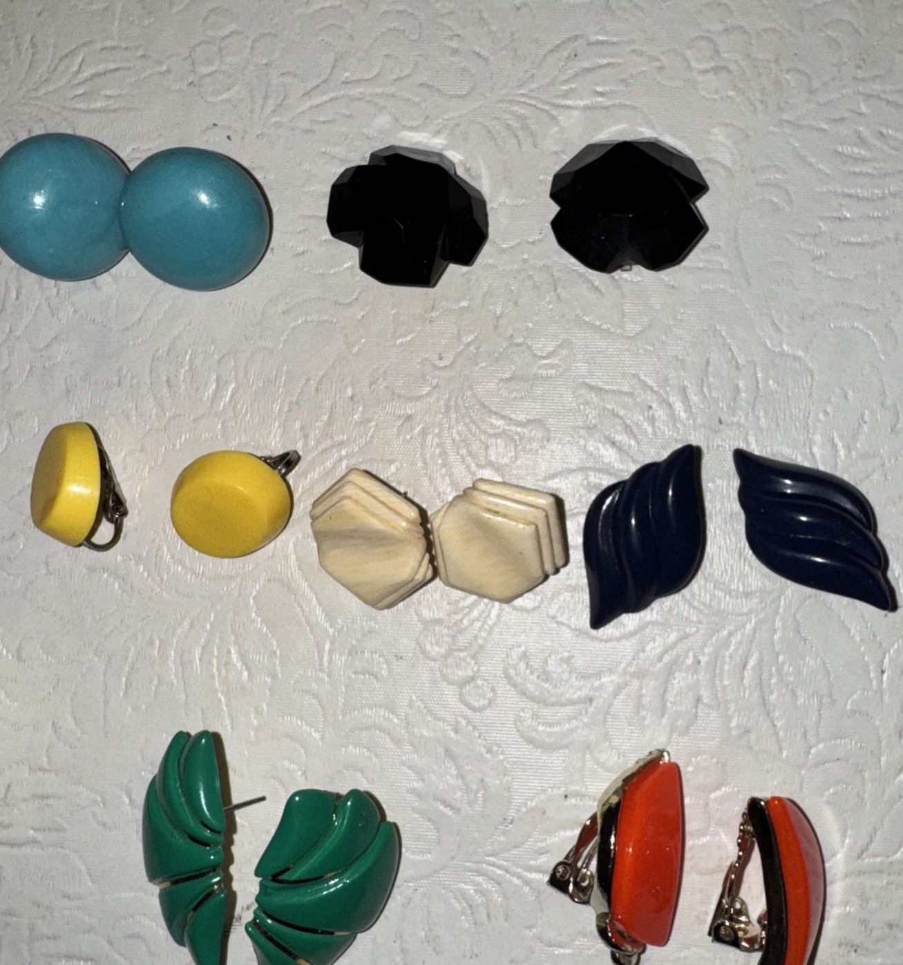 Vtg Earrings Lot 17 Lucite Plastic Celluloid Bakelite Thermoset Posts Clip Ons
