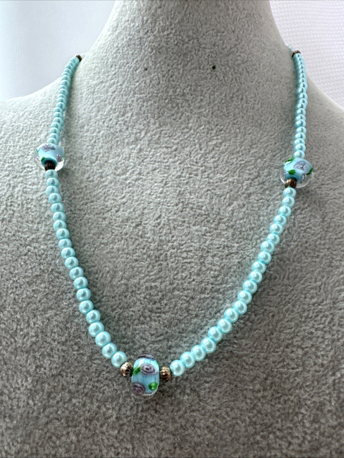 Vintage Light Blue Teal Gold Pearlescent Murano Art Glass Rose Beaded Necklace