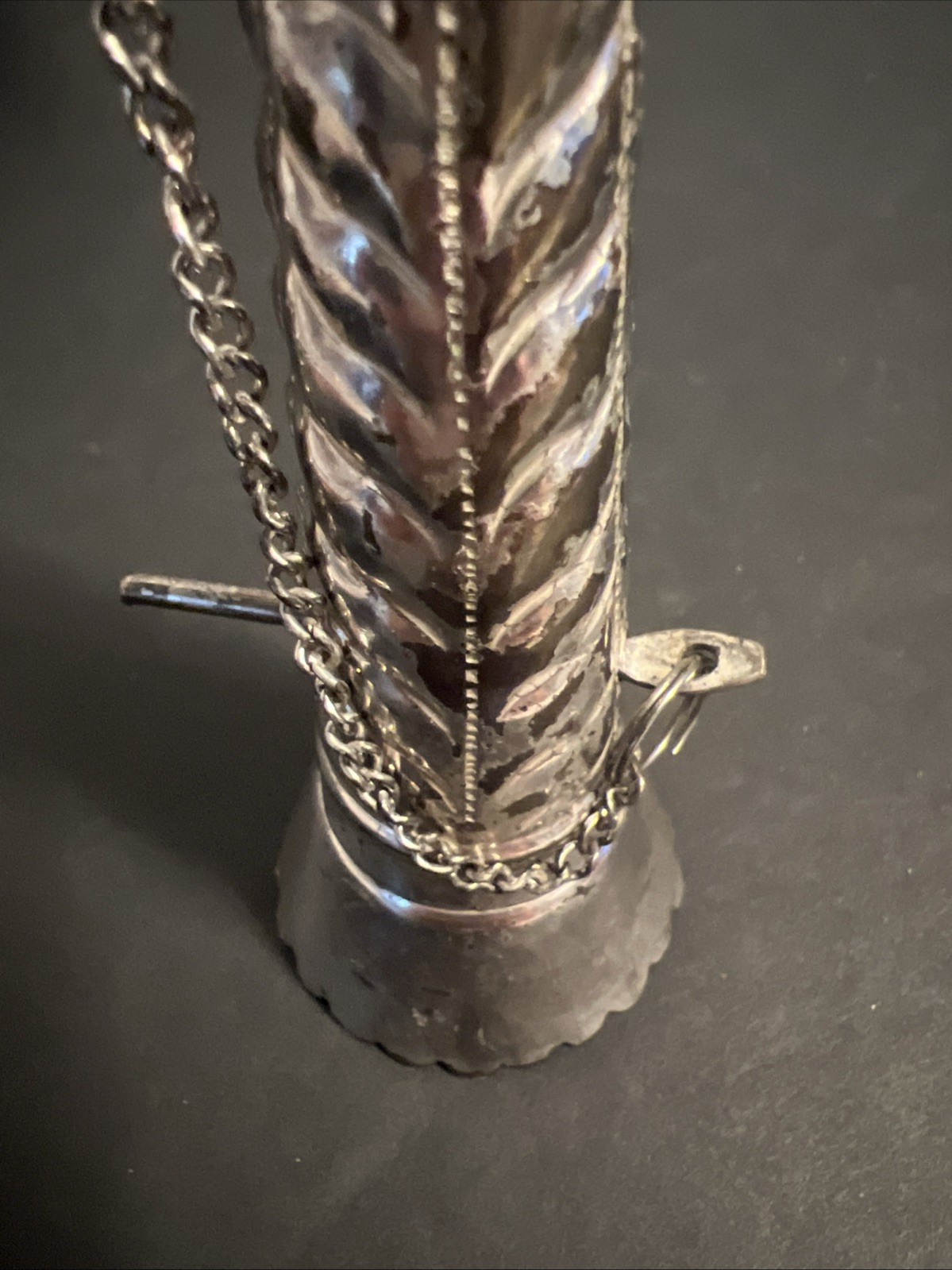 VTG Silver Tone “Tussie Mussie” Posie Flower Holder With Finger Ring