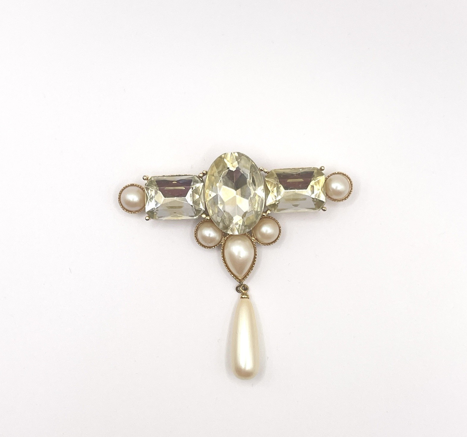 Vintage Richelieu Brooch Gold Faux Pearl & Yellow Glass Crystal Pin 1980s 1990s