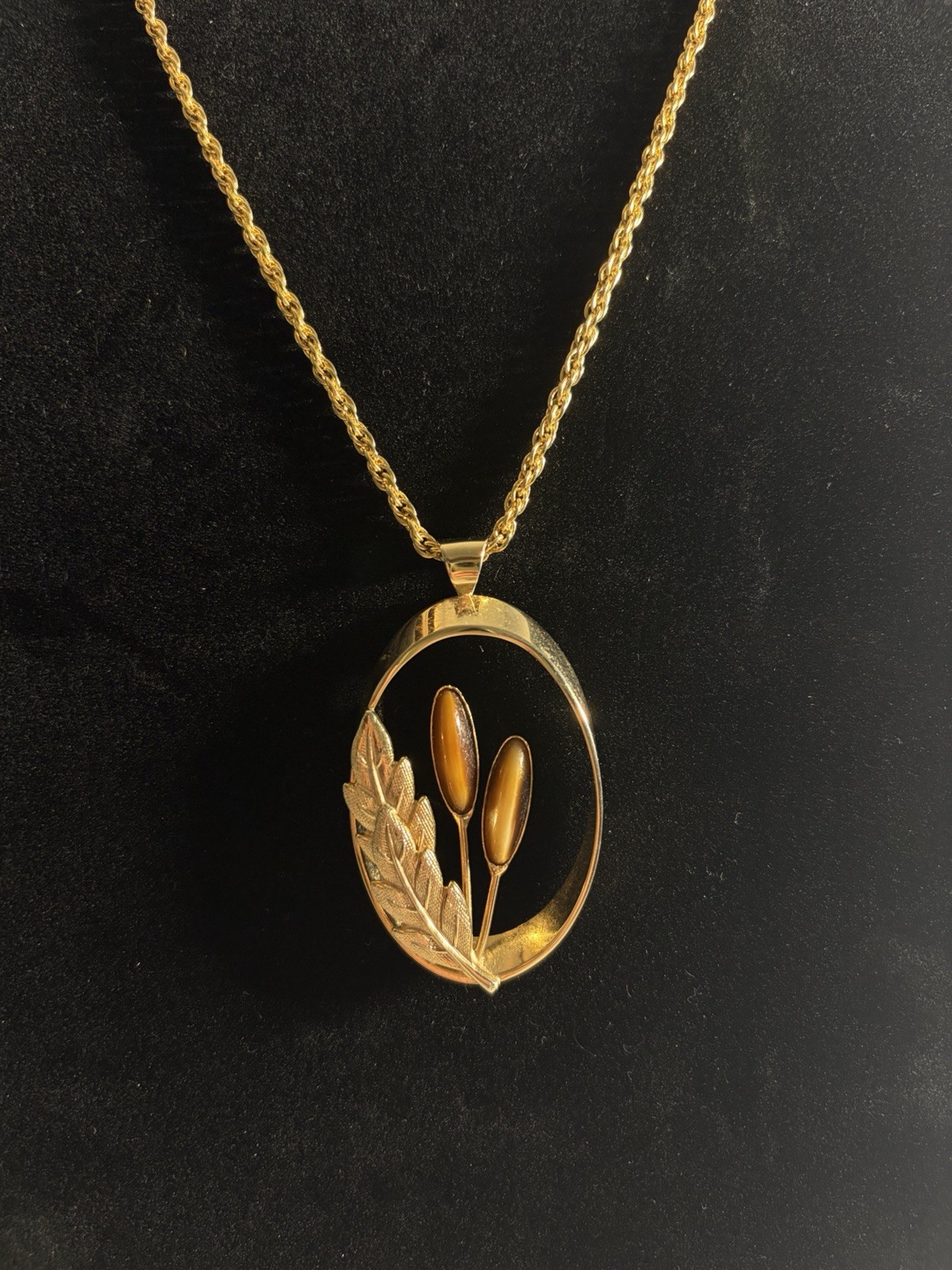 Vintage Gold Tone Wheat & Tiger’s Eye Glass Pendant Necklace | Nature Inspired