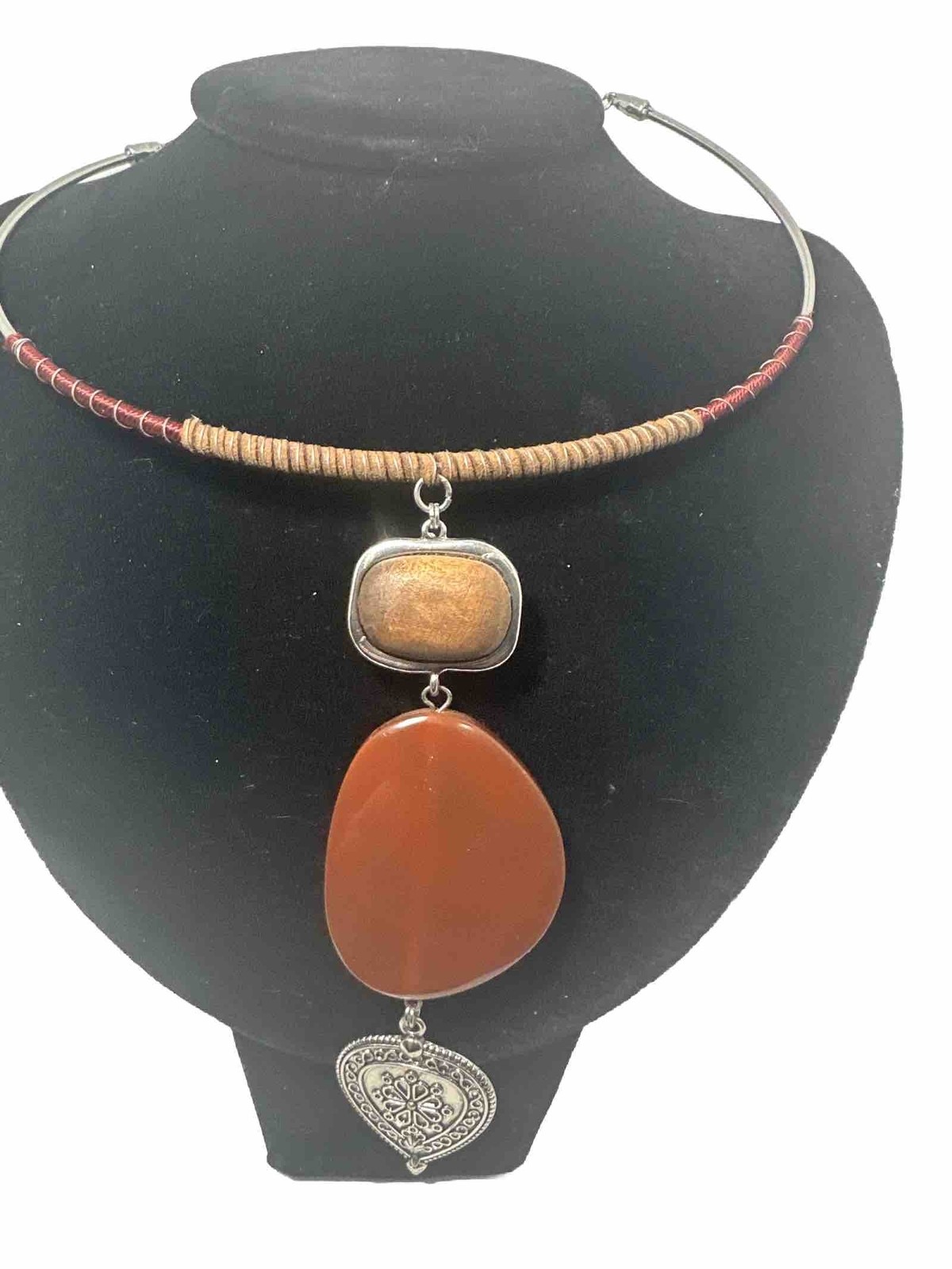 C1946 Choker with drop-down pendants