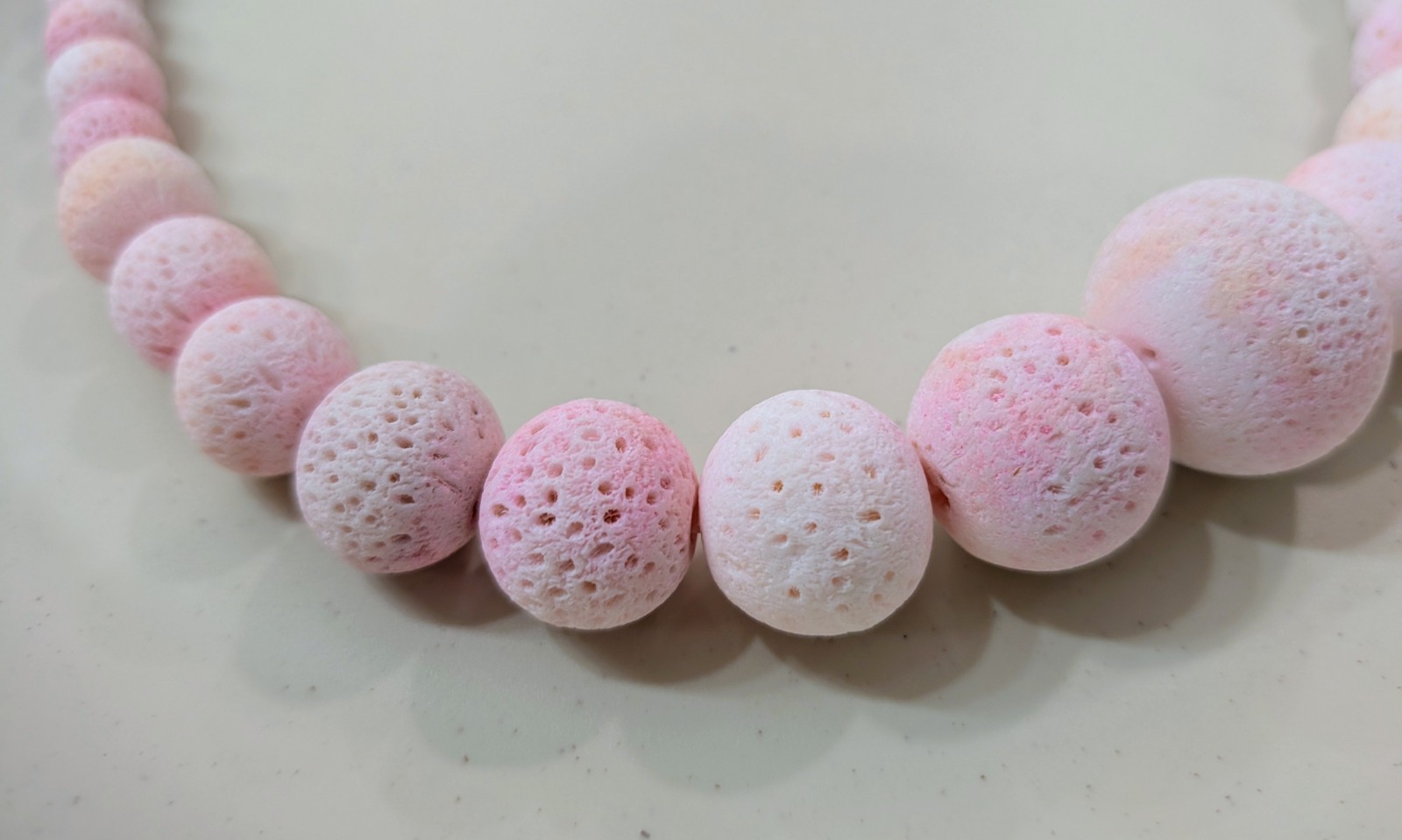 Vintage 1950s Sponge Coral Graduated Bead Necklace, 18″ Pink Natural Coral