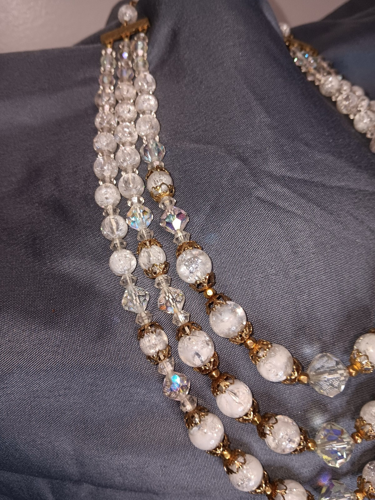 Beautiful Vintage Gold And Crystal Like Beaded Necklace 10 Inches Long