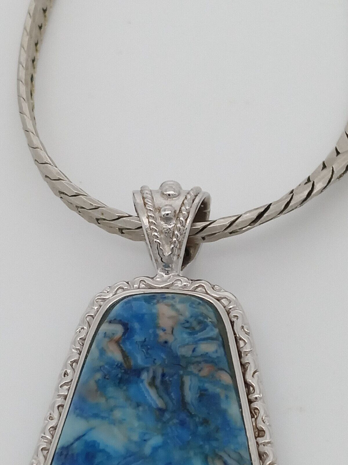 Napier Blue Stone Pendant Herringbone Chain Necklace Silver Tone Metal Shiny!