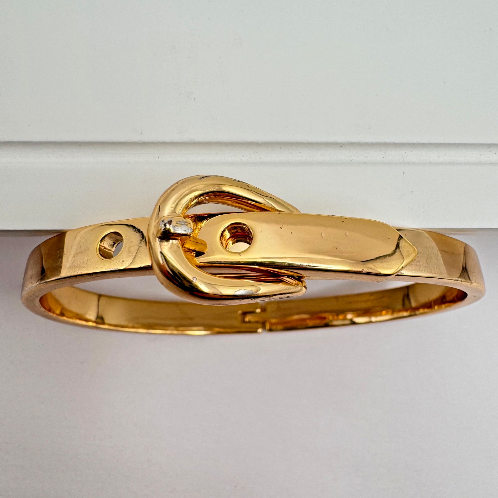 Sleek Gold Tone Belt Buckle Hinged Bracelet Adjustable Statement Bangle 6.5-7”