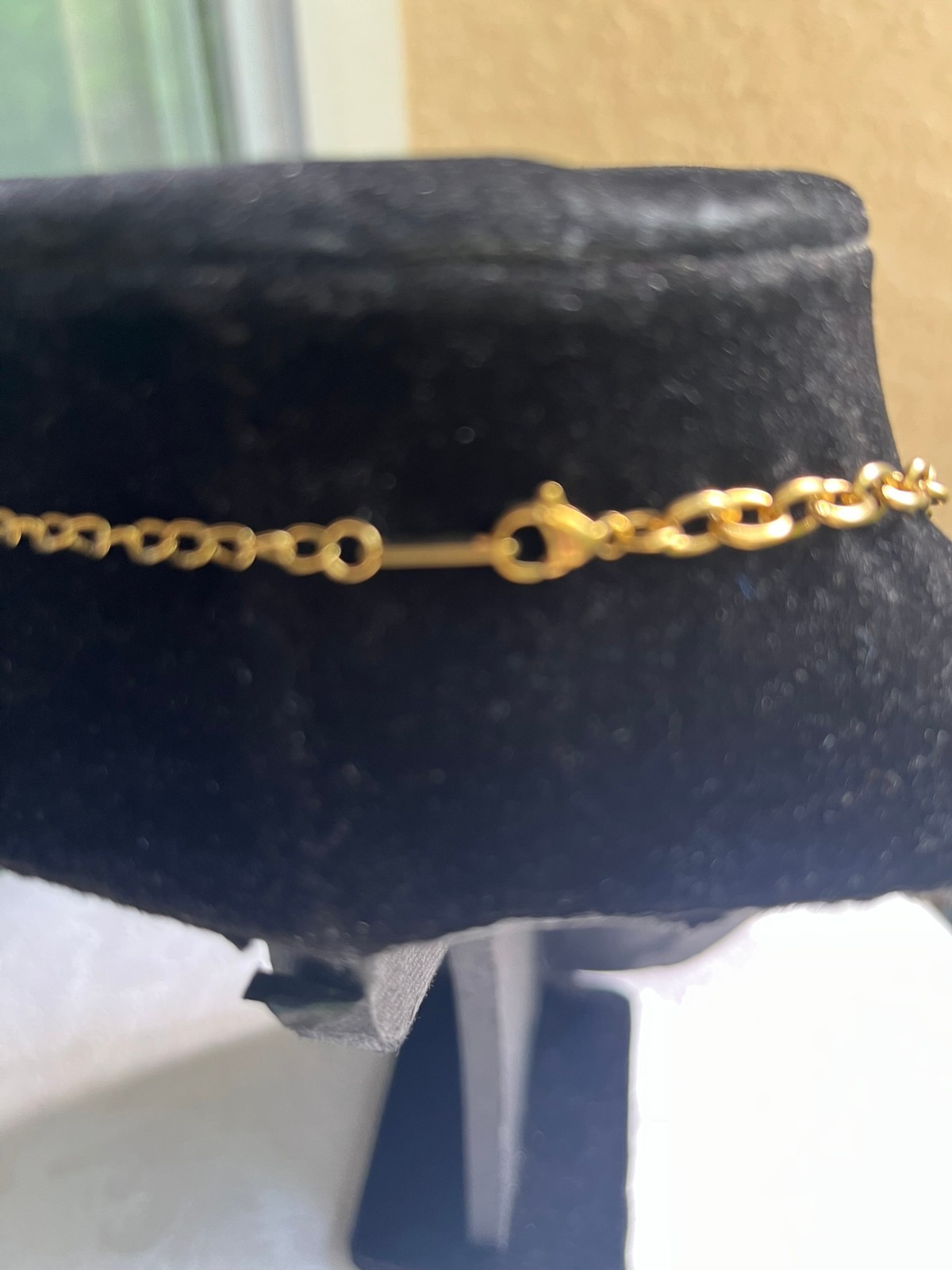 Vintage Style Multi-bee Charm Bib Necklace Gold-Toned Link Chain 18″